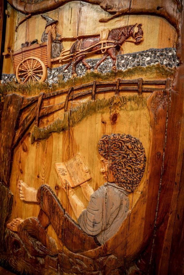 The Hobbit House, Fantasy Comes Home! Russellville Kültér fotó