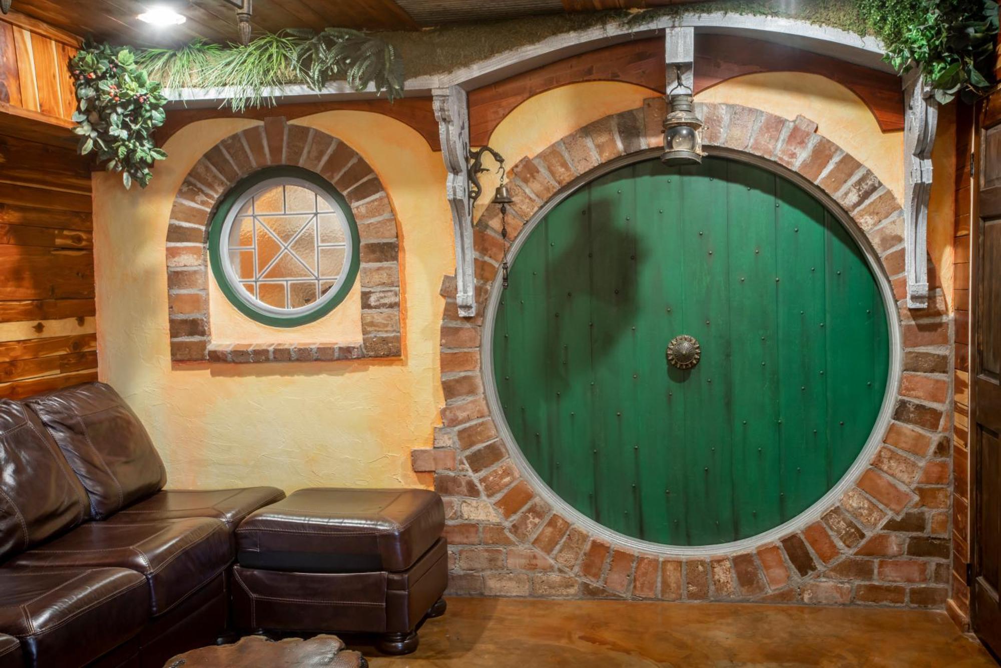 The Hobbit House, Fantasy Comes Home! Russellville Kültér fotó